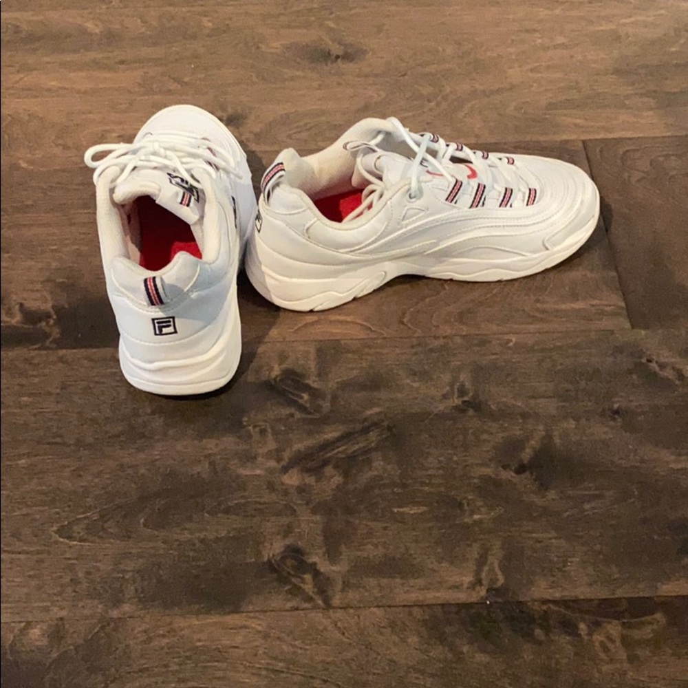 Fila sneaker - Picture 2 of 4